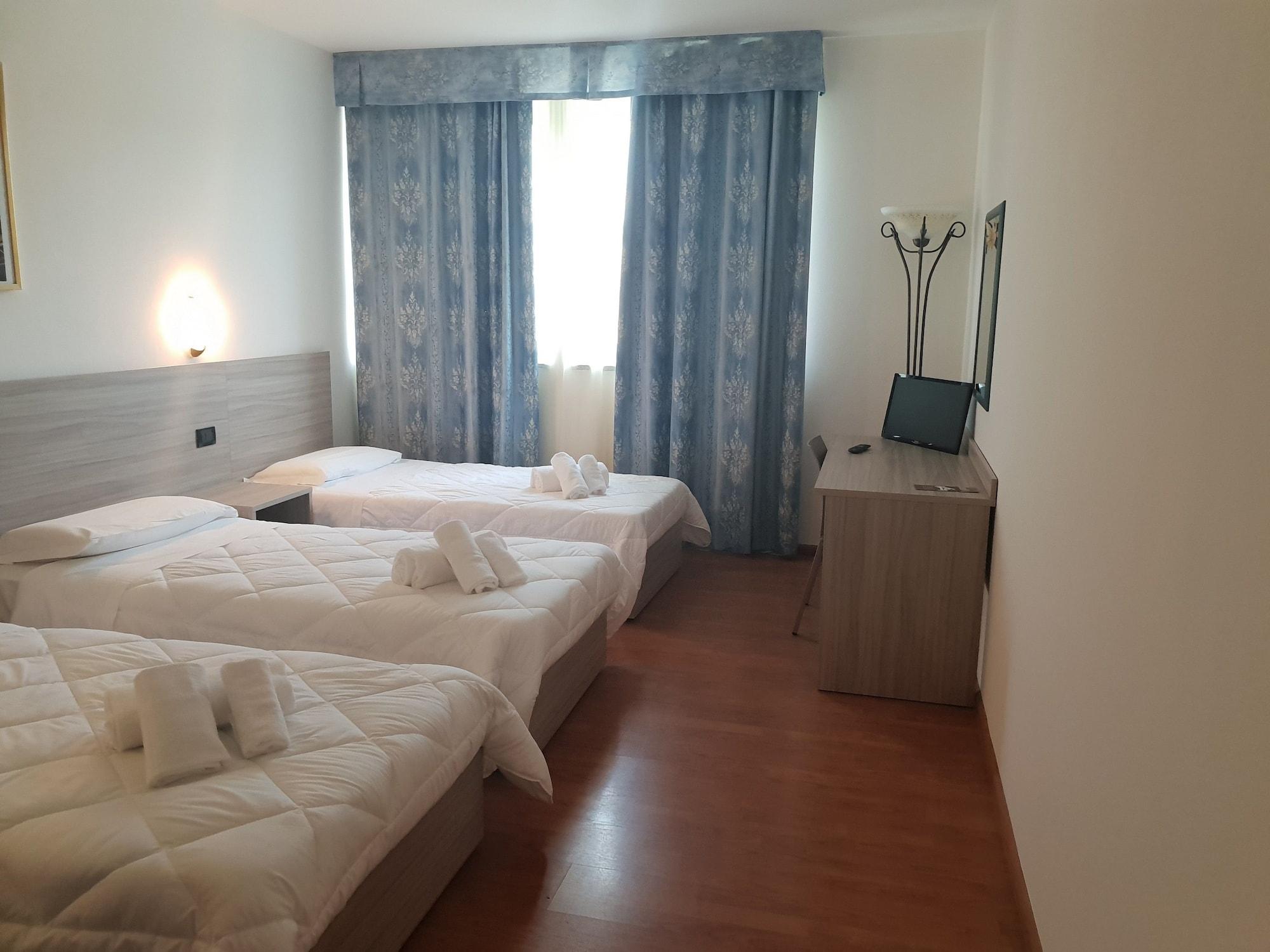 Risthotel Airport Fogliano Redipuglia ภายนอก รูปภาพ